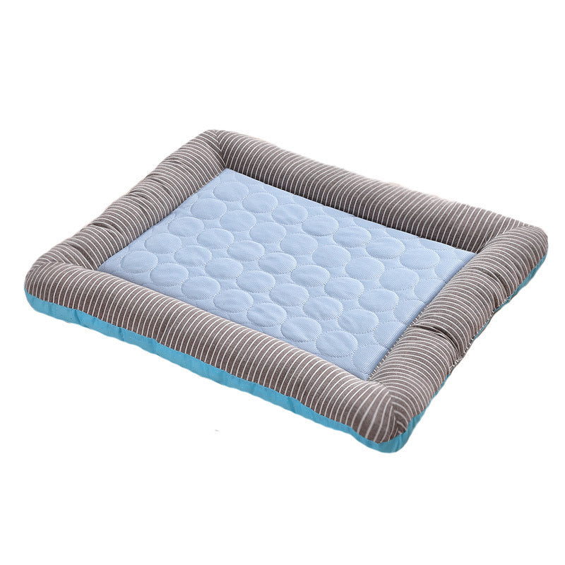 Self-cooling pet bed made of soft material