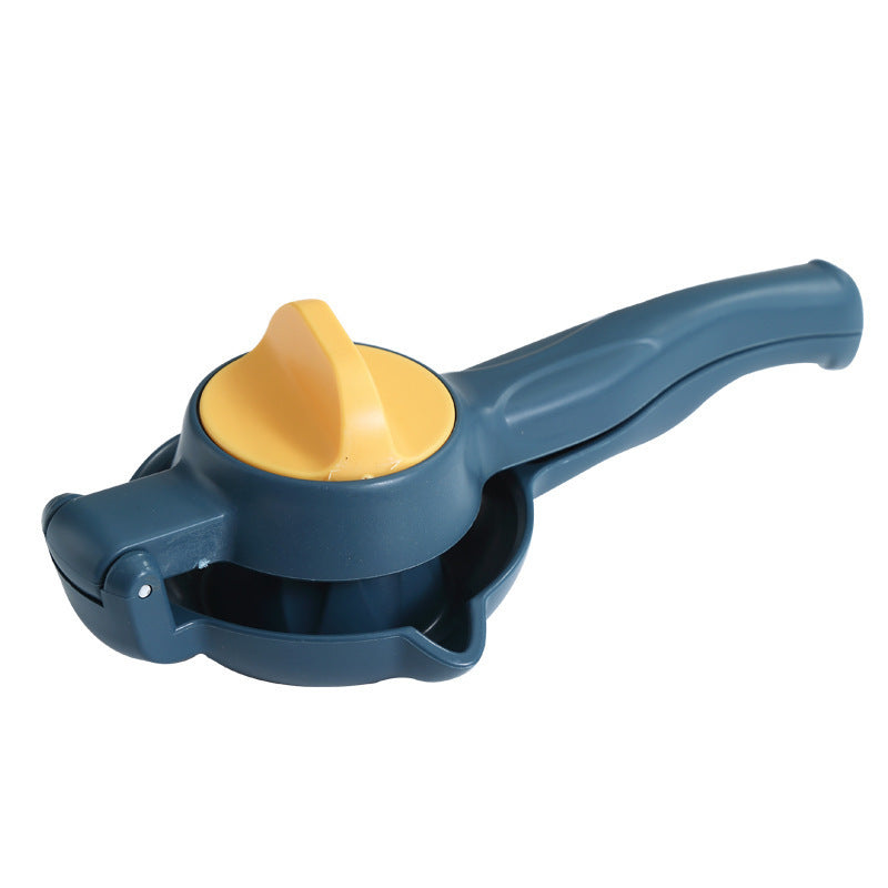 Manual juicer