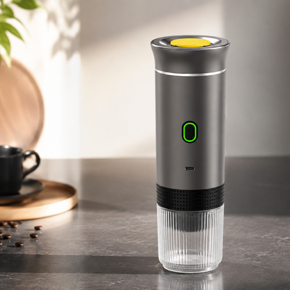Coffee machine for ground coffee or capsule